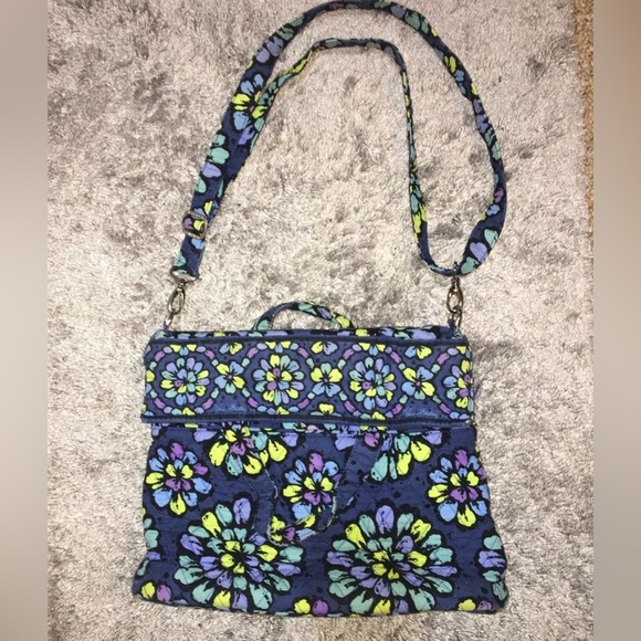 Vera Bradley Indigo Pop Retired Pattern Quilted Purse - Picture 1 of 10